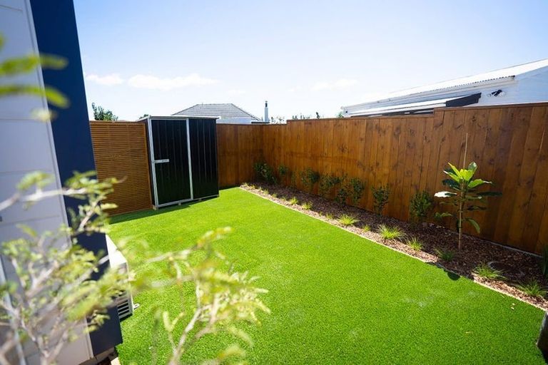 Photo of property in 1/42 Kaikoura Street, Henderson, Auckland, 0612