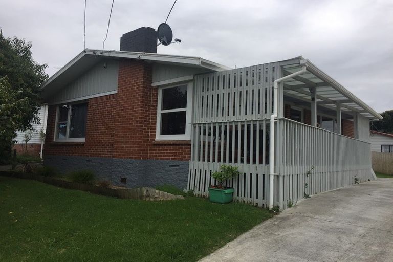 Photo of property in 15 Kirton Crescent, Manurewa, Auckland, 2102