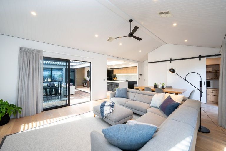 Photo of property in 10 Rich Rise, Havelock North, 4130