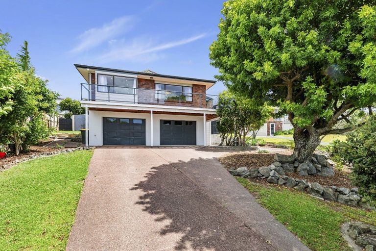 Photo of property in 8 Rakino Avenue, Manly, Whangaparaoa, 0930