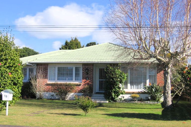 Photo of property in 38 Hill Crescent, Papakura, 2110