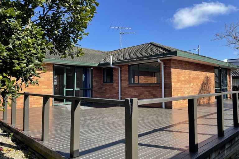 Photo of property in 25 Tilberg Street, Favona, Auckland, 2024