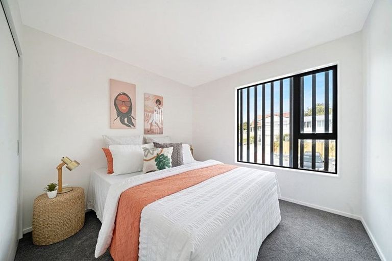 Photo of property in 2/32 Brandon Road, Glen Eden, Auckland, 0602