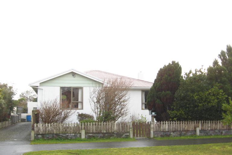 Photo of property in 52 Nichol Street, Heidelberg, Invercargill, 9812