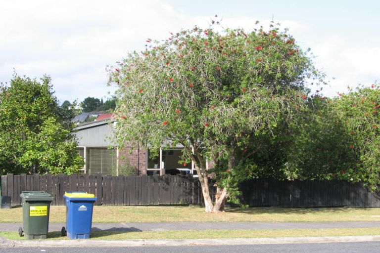 Photo of property in 83 Stapleford Crescent, Browns Bay, Auckland, 0630