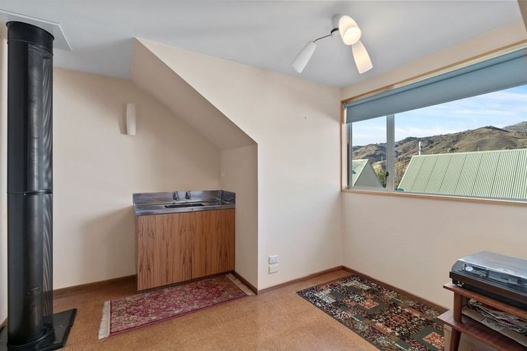 Photo of property in 27 Melmore Terrace, Cromwell, 9310