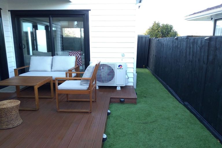 Photo of property in 148a Hutchinsons Road, Bucklands Beach, Auckland, 2014