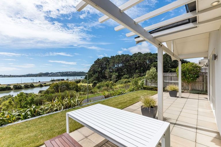 Photo of property in 10 John Burke Drive, Aotea, Porirua, 5024