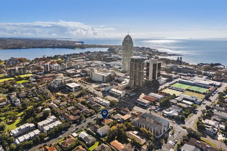 Photo of property in 1/26 Byron Avenue, Takapuna, Auckland, 0622