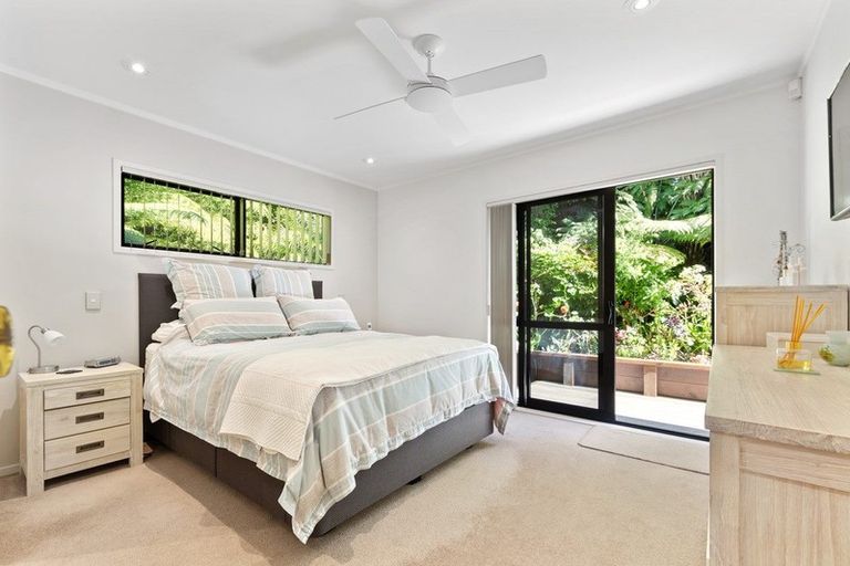 Photo of property in 2/19 Valley Road, Browns Bay, Auckland, 0630