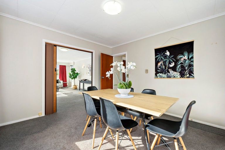 Photo of property in 144 Broderick Road, Johnsonville, Wellington, 6037