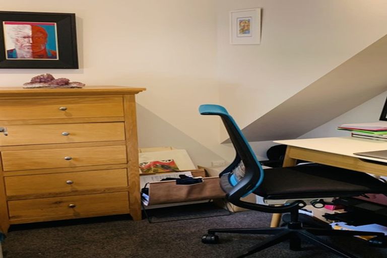 Photo of property in 3/27 Rangitoto Terrace, Milford, Auckland, 0620