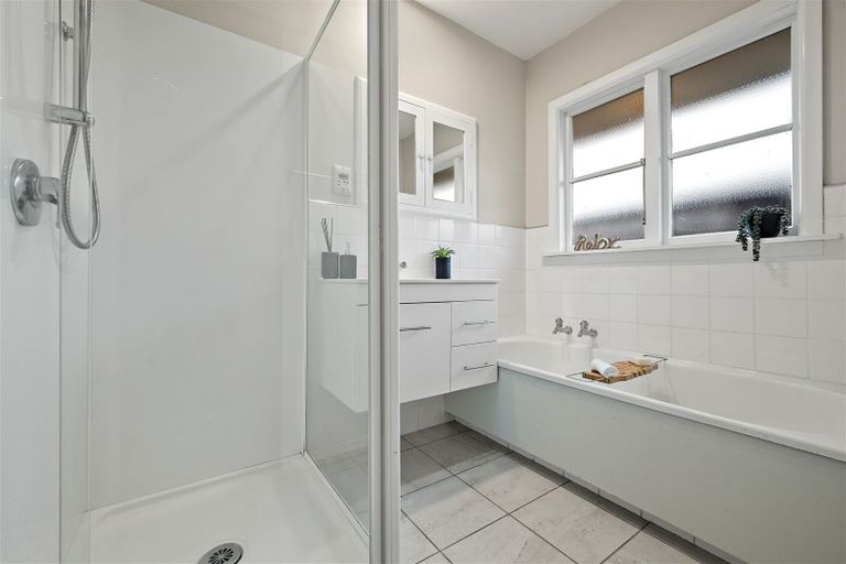 Photo of property in 1/36 Jeffreys Road, Fendalton, Christchurch, 8052