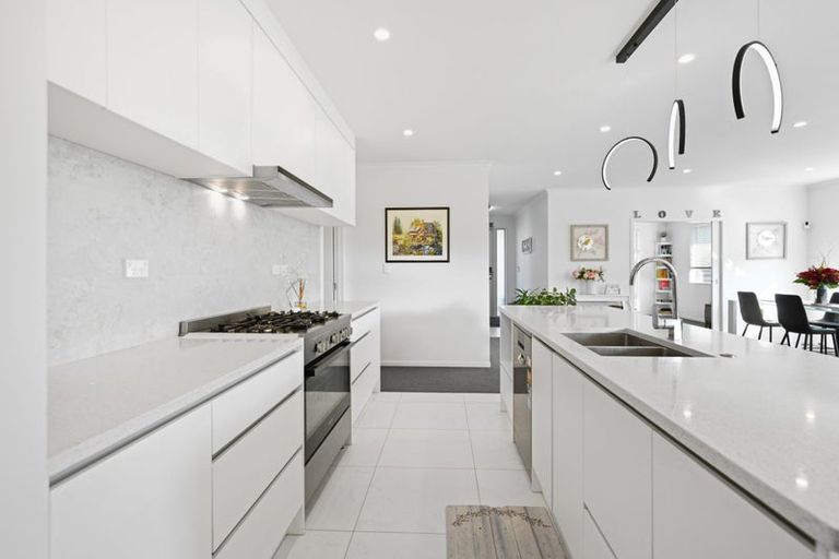 Photo of property in 39 Ruru Street, Cambridge, 3434