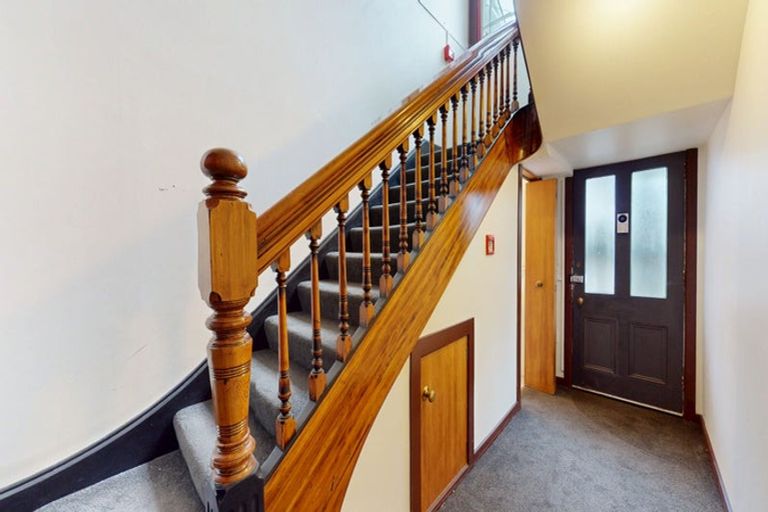 Photo of property in 21b Tinakori Road, Thorndon, Wellington, 6011