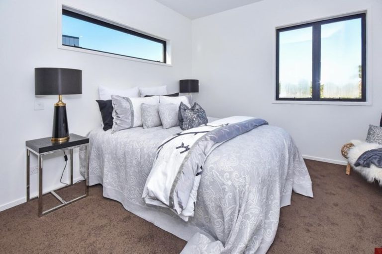 Photo of property in 26 Tapuwae Way, Mangere Bridge, Auckland, 2022