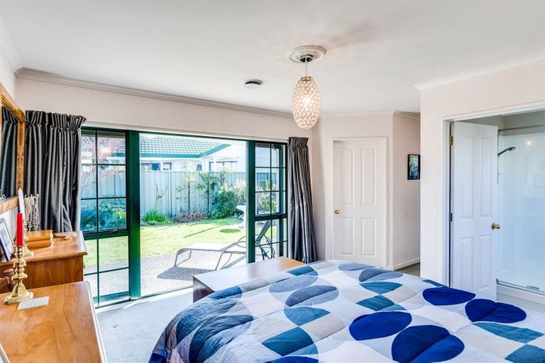 Photo of property in 3 Palace Court, Taradale, Napier, 4112