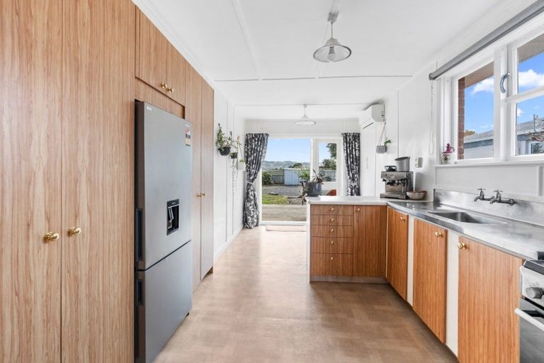 Photo of property in 61 Murray Street, Kew, Dunedin, 9012