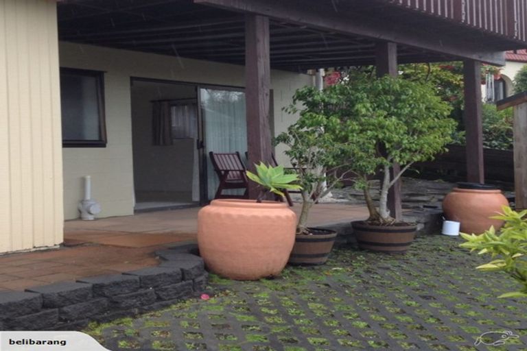 Photo of property in 13 Robin Lane, Browns Bay, Auckland, 0630