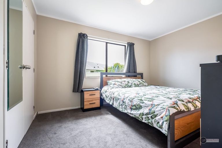 Photo of property in 2/15 Gibson Crescent, Naenae, Lower Hutt, 5011