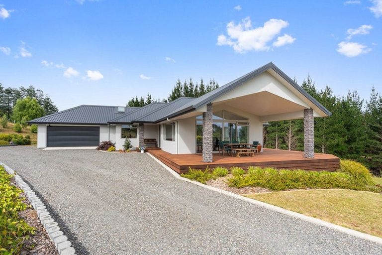 Photo of property in 117 Lees Pakaraka Road, Te Ore Ore, Masterton, 5886