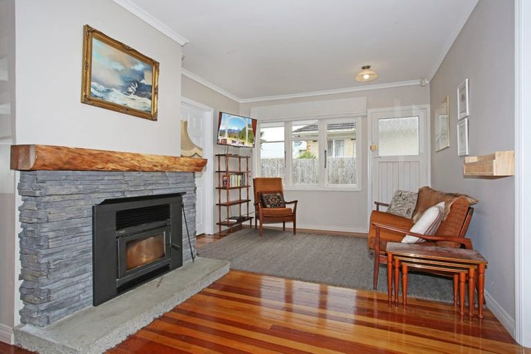 Photo of property in 38 Gibson Road, Tuakau, 2121