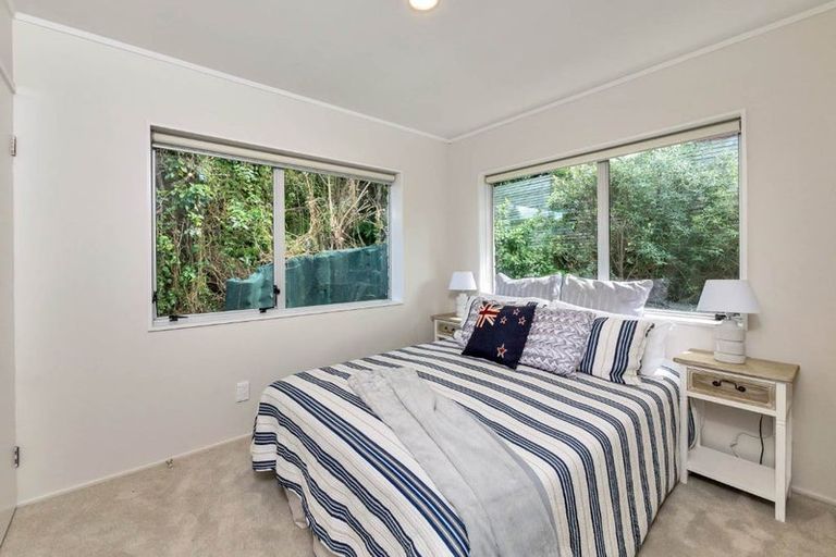 Photo of property in 2/78a Onewa Road, Northcote Point, Auckland, 0627