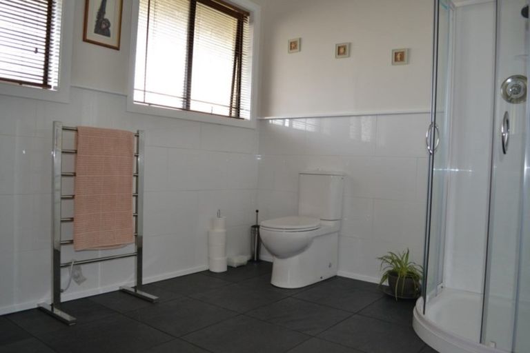 Photo of property in 77 Round Hill Road, Reidston, Oamaru, 9492