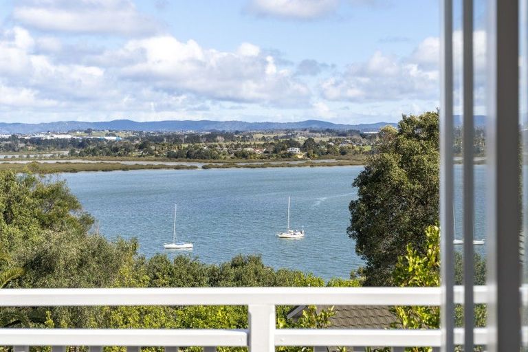Photo of property in 136 Attwood Road, Paremoremo, Auckland, 0632