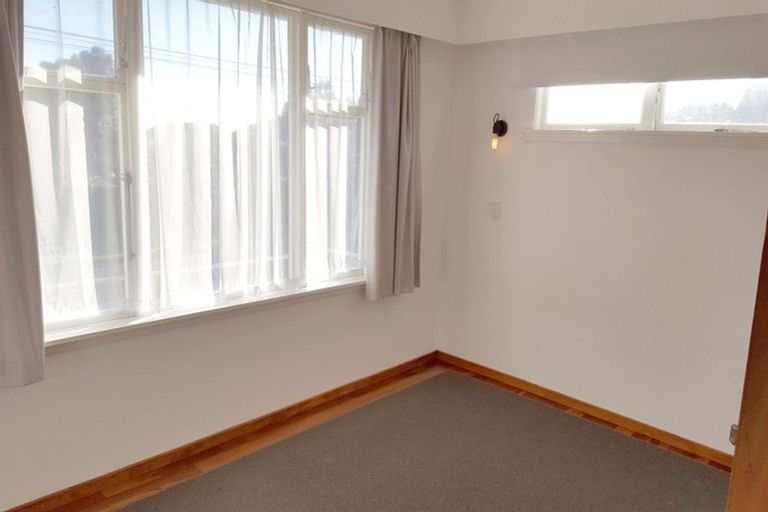 Photo of property in 63 Whiteley Street, Moturoa, New Plymouth, 4310