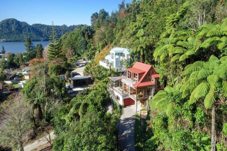 Photo of property in 92 Okareka Loop Road, Lake Okareka, Rotorua, 3076