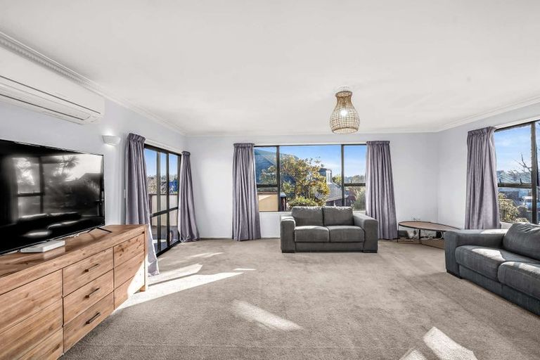 Photo of property in 23 Freebairn Street, Redwood, Christchurch, 8051