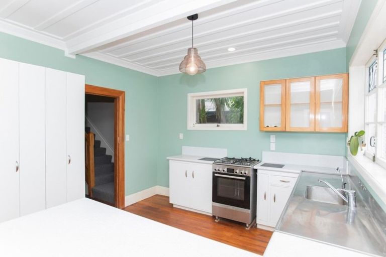 Photo of property in 436 Aberdeen Road, Gisborne, 4010