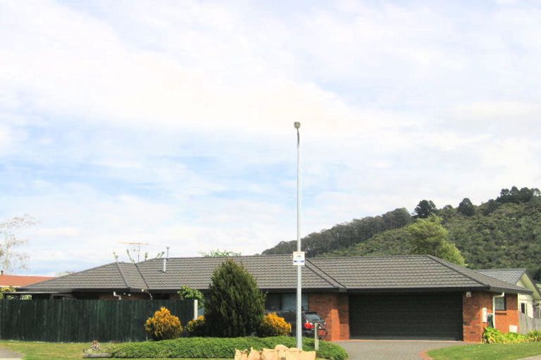 Photo of property in 6 Ashmore Place, Fairy Springs, Rotorua, 3015