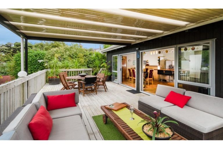 Photo of property in 43 Mcentee Road, Waitakere, Auckland, 0816