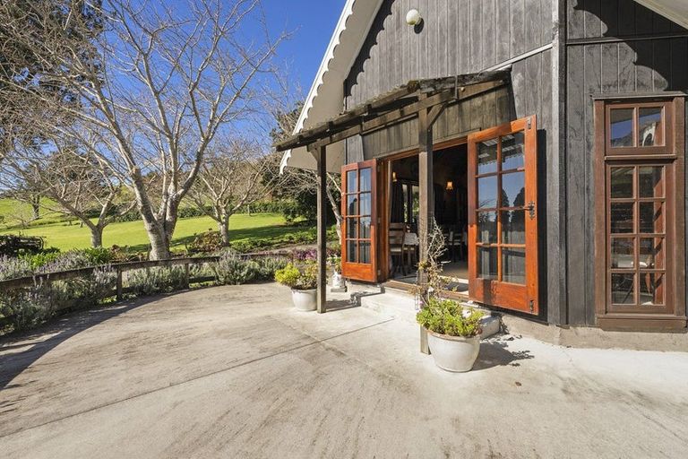 Photo of property in 202b Thompsons Track, Aongatete, 3178