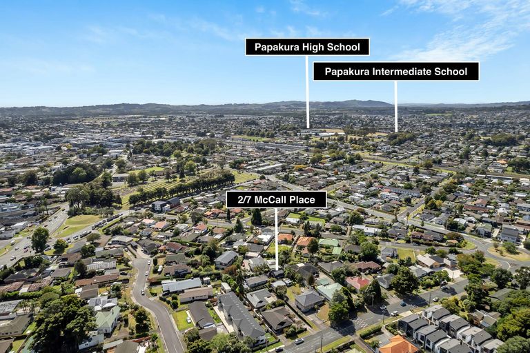 Photo of property in 2/7 Mccall Place, Opaheke, Papakura, 2113