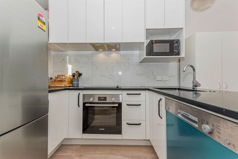 Photo of property in 32/36 Westgate Drive, Westgate, Auckland, 0614