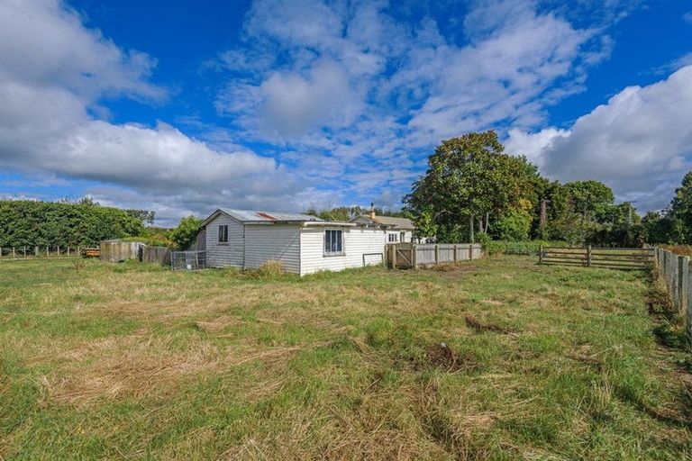 Photo of property in 1902 State Highway 56, Tiakitahuna, Palmerston North, 4477