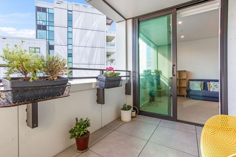 Photo of property in 707/6 Waikumete Road, Glen Eden, Auckland, 0602