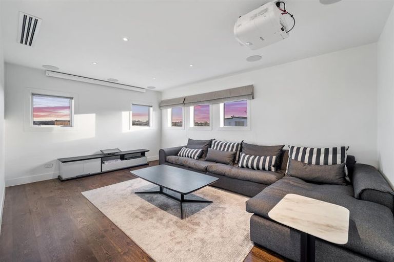 Photo of property in 27 Bearing Parade, Long Bay, Auckland, 0630