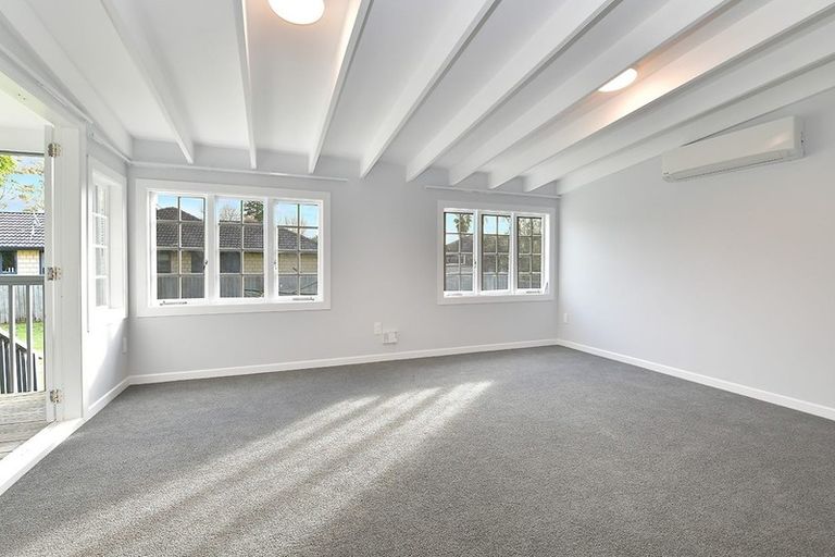 Photo of property in 1 Mary Keane Lane, Parakai, 0830