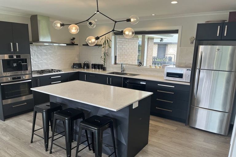 Photo of property in 4 Mckerrow Place, Featherston, 5710