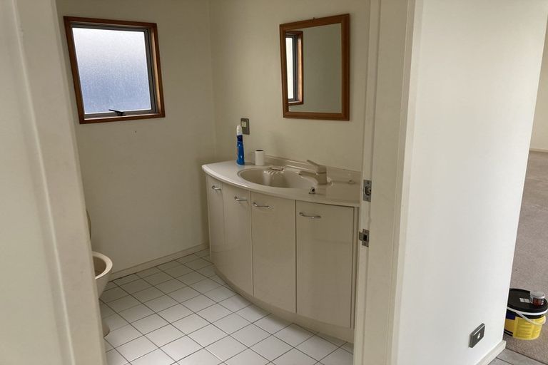 Photo of property in 12a Imran Terrace, Khandallah, Wellington, 6035