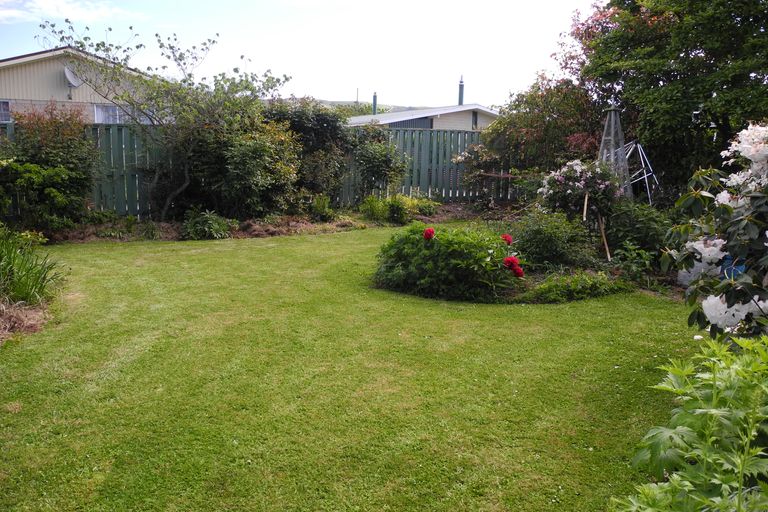 Photo of property in 7 Manse Street, Waimate, 7924