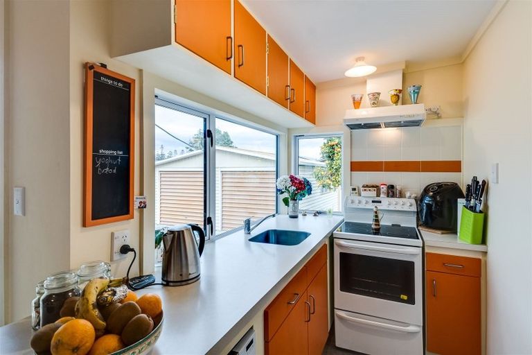 Photo of property in 22 Ellison Street, Napier South, Napier, 4110