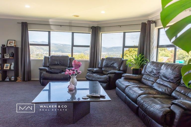 Photo of property in 16 Kirton Drive, Riverstone Terraces, Upper Hutt, 5018