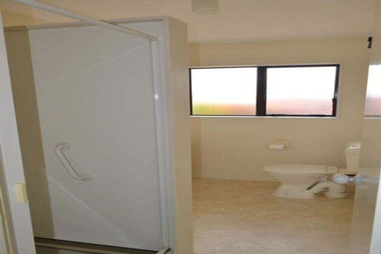 Photo of property in 15a Douglas Street, Levin, 5510