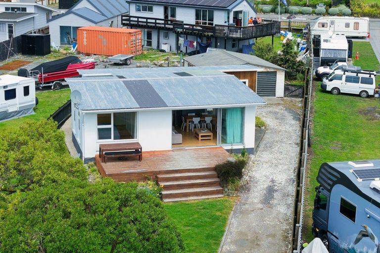 Photo of property in 1 Wakatu Quay, Kaikoura, 7300