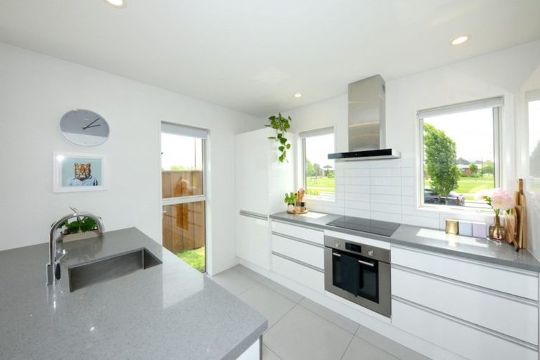 Photo of property in 50 Shillingford Boulevard, Rolleston, 7615